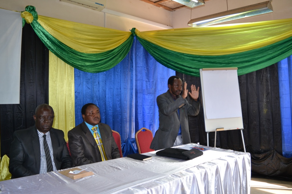 Dr Paulo Peter Mhame, Assistant Director of Traditional and Alternative Medicine unit in the Ministry of Health, community development, Gender, Elderly and children(MOHCDGEC-ADTM) greeting the stakeholders of the meeting